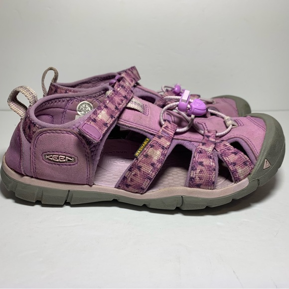 Keen Youth Girl Purple Violet Seacamp II CNX Closed Toe Hiking Water Sandal Sz 4 - Picture 1 of 7